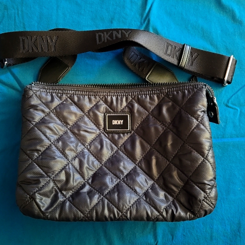 DKNY Puffy Quilt Nylon Crossbody NWOT Black